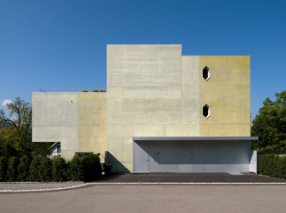 Wohnhaus mit Einliegerwohnung in Muri bei Bern