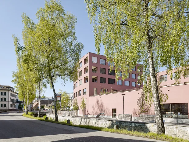 E17634 Alpa 065048 SCREEN 170810