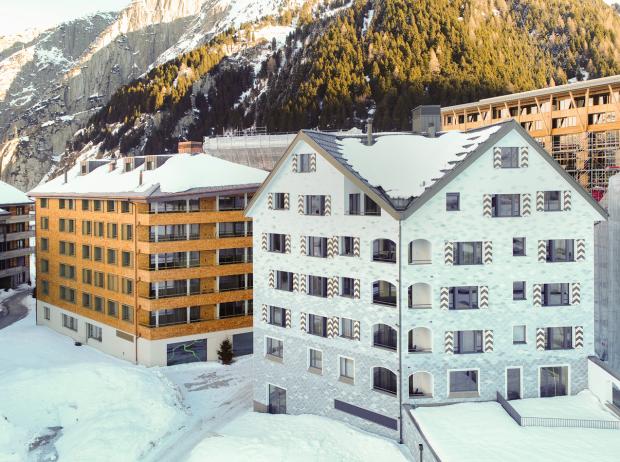 Wolf Edelweiss Andermatt 19 high